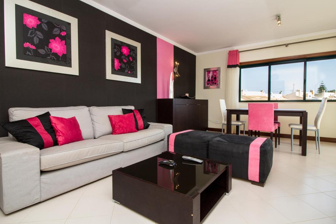 Family Apartment - Pool And Garden & Playground & Beach & Albufeira Exterior photo