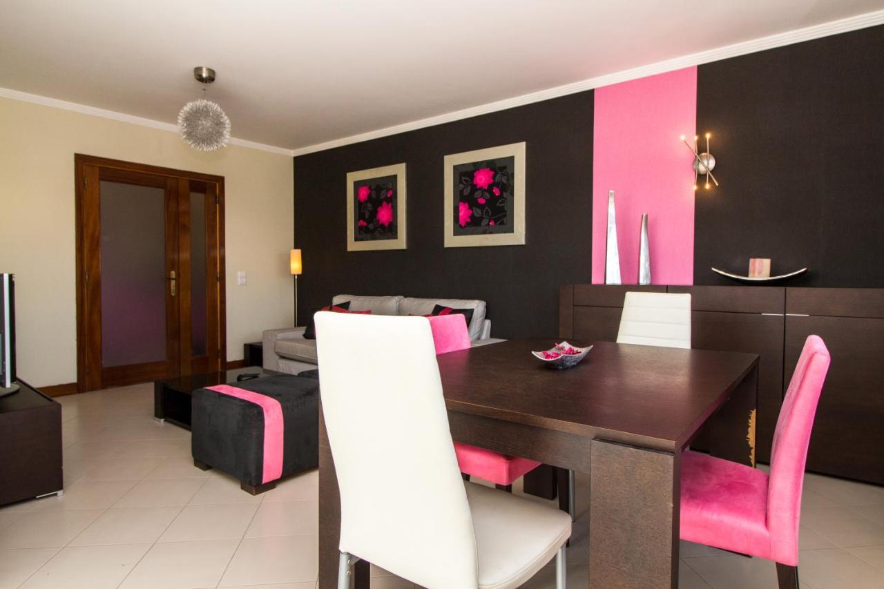 Family Apartment - Pool And Garden & Playground & Beach & Albufeira Exterior photo
