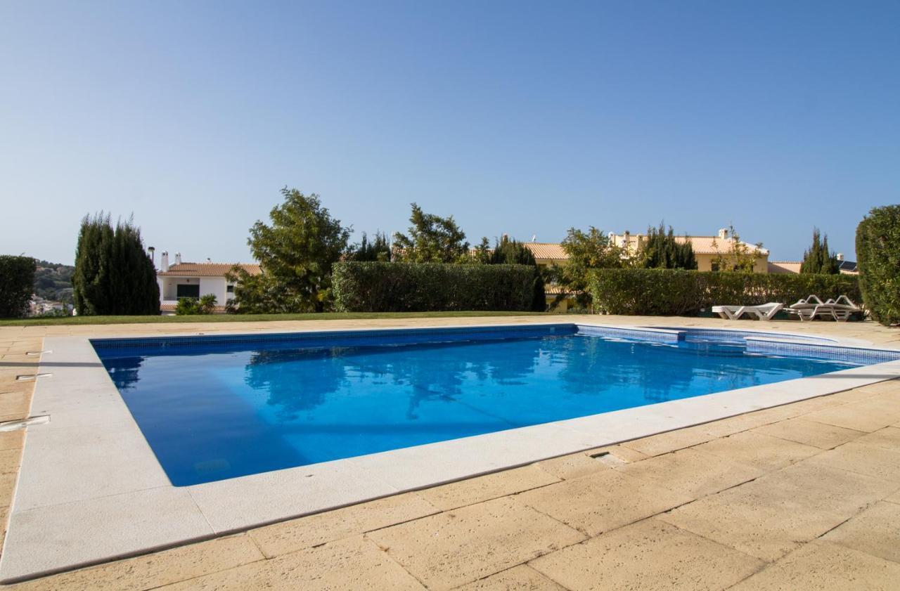 Family Apartment - Pool And Garden & Playground & Beach & Albufeira Exterior photo
